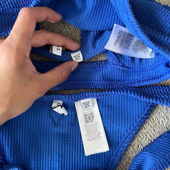 Guess Bikini - Picture 2 of 4